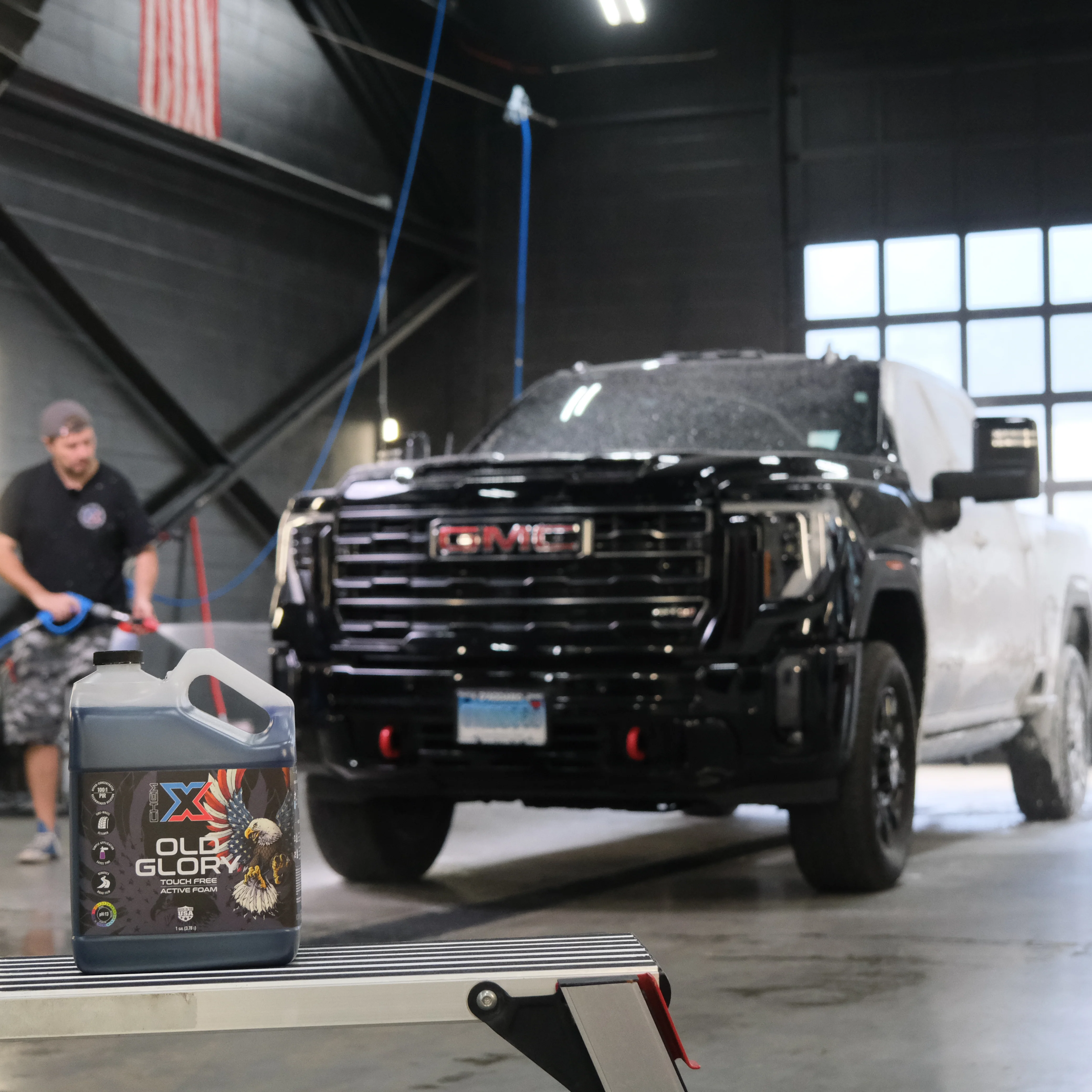 Old Glory: Touch Free Active Foam Vehicle Wash - Image 5